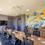 Aiden By Western Stadtgut - Free Parking מלון