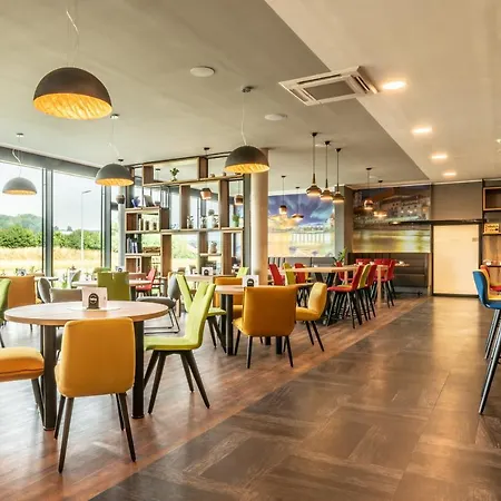 Aiden By Western Stadtgut - Free Parking 3* Steyr